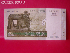 200 Ariary-Madagaszkár /2004/.