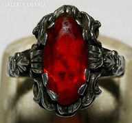 Antik Ezüst Gyűrű Piros Üveg Ékkővel