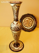 28,5cm gazdagon díszített, török, vékony falú váza.