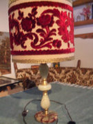 Régies,márvány talpú réz díszítésű asztali lámpa
