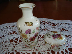 zsolnay pillangós váza és bonbonier
