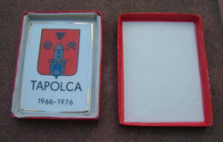 Hollóházi porcelán emlék plakett  > TAPOLCA 1966-1976
