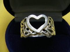 Ezüst szívecske gyűrű