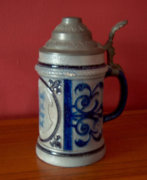 Antique tin lid beer cup/beer pitcher