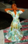 Régi retro kerámia nő szobor