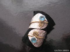 Ezüst gyűrű 2 db kék topáz kővel 18 mm