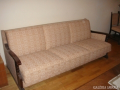 Koloniál kanapé