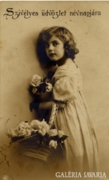 Kislány virágkosárral, 1918
