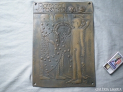 Ligeti Erika, Bohócöltöztető bronz szobor -plakett