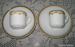 Jelzett antik, angol kávéházi csészék és aljak.