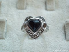 Markazitos ezüst gyűrű fekete kővel
