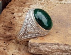 kézműves ezüst gyűrű malachit kővel