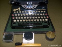 írógép  1930-as évek..