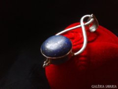 Ezüst medál lapis lazuli kővel