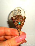 Antik, araonyzott kalaptű-üveggel, türkiz kővel