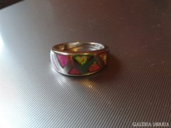 rózsaszín opállal díszített ezüst gyűrű