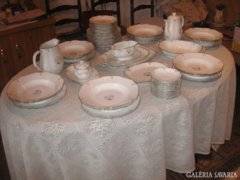 ÉTKÉSZLET   ALP  Lidköping  12  személyes nagyon elegáns , jó kvalitású , svéd porcelán étkészlet,