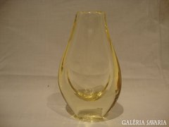 Sárga tömör nehéz üveg váza dísztárgy