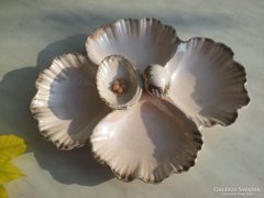 FOUR-PART DIVIDED OFFERING WITH CULTURED PEARLS