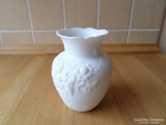Kaiser porcelán biszkvit dombormintás váza M. Frey
