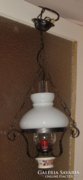 Kovácsoltvas-majolika lüszter jellegű lámpa tejüveg burával
