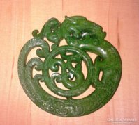 Jade faragott kő, Sárkány keleti amulett