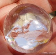 Hegyikristály gömb, gyönyörű szivárványos