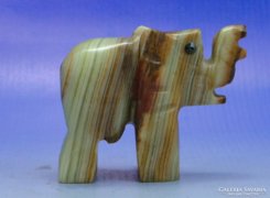 0B147 Szerencsehozó márvány elefánt szobor