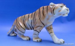0C481 Jelzett Royal Dux porcelán tigris szobor