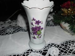 Bareuther ibolyás porcelán váza.17 cm.