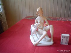 Wallendorf porcelán: Lány (akt) őzikével