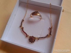 Gránát-kövekkel aranyozott ezüst collier és gyűrű