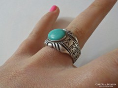 Különleges türkizköves ezüstgyűrű