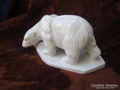 Zsolnay terrakotta körpecsétes jegesmedve szobor