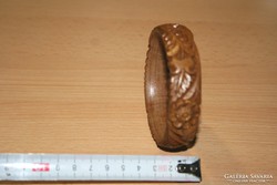 Antik faragott fa karkötő karperec