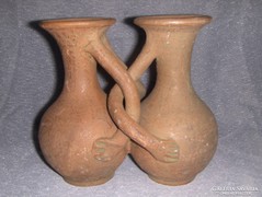 Ölelkező kerámia váza pár (F-1)