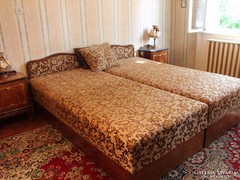 Neobarokk ágyneműtartós ágy (2 db)