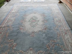 Gyönyörű dombor mintás gyapjú szőnyeg