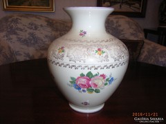 Porcelán váza, Thomas Ivory