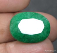 13,6 ct zambiai smaragd ovális GGL eredetigazolással