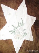 Csodaszép csillag alakú karácsonyi hímzett terítő 