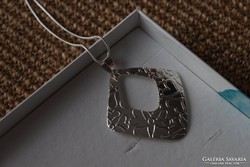 Silver necklace and pendant