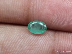 Gyönyörű Zambiai smaragd drágakő kezeletlen 0,45 ct