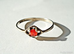 Piros köves 925-ös ezüst gyűrű