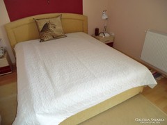 Ágytakaró elegáns fehér strapabíró 40 fokon mosható 210x190 