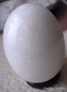 Jáde tojás (kékes törtfehér), achát gyűrű alátéttel