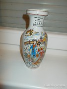 Porcelán váza, 21 cm magas,
