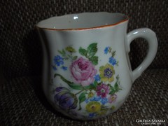 Zsolnay porcelán pocakos virágos bögre