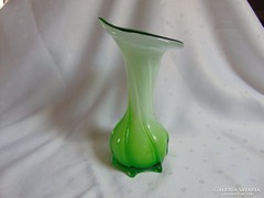 Kála formájú üveg váza
