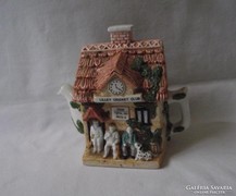 Leonardo,majolika ház alakú teás kanna(Lilley cricket club)